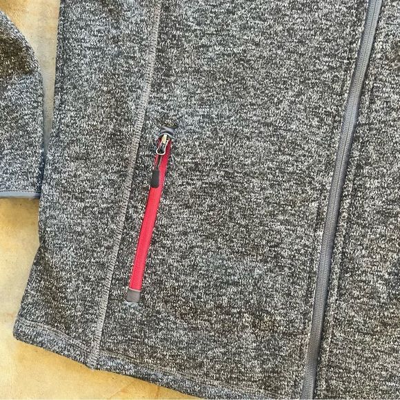 Men’s Swiss Tech Fleece Gray and Red Jacket size Medium - Picture 4 of 6